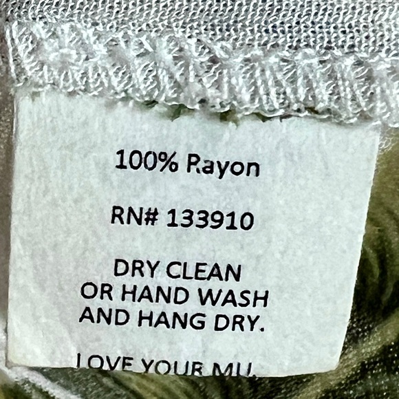 EUC Show Me Your Mumu Rosarita Romper XS Aloha Bloom Tropical Off Shoulder Boho - Picture 13 of 16